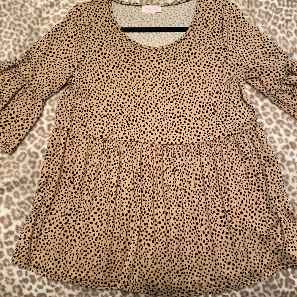 Pink lily short sleeve top